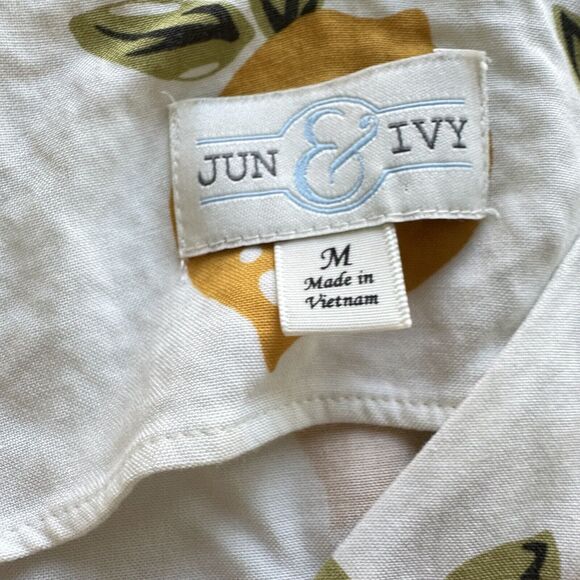 Jun & Ivy Womens Yellow White Tank Top Lemon V-Neck Button Up Sleeveless Medium - Picture 7 of 7